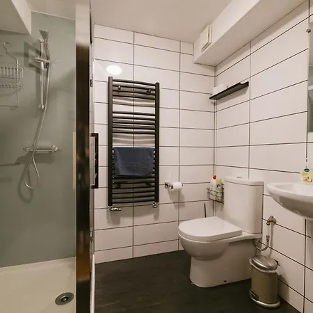 Bed & Breakfast Chataigne - Shared Catered *