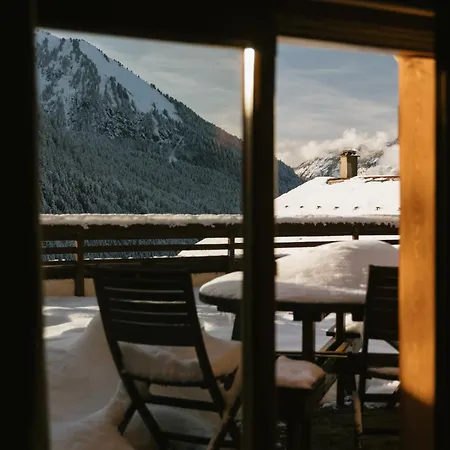 Bed & Breakfast Chataigne - Shared Catered