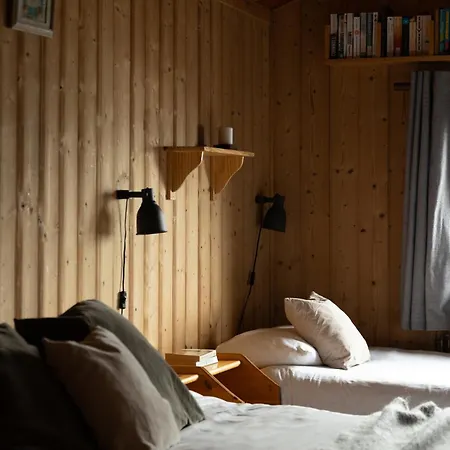 Chataigne - Shared Catered Bed & Breakfast *