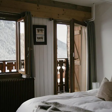 Chataigne - Shared Catered Bed & Breakfast Chatel