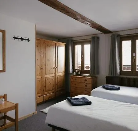 Bed & Breakfast Chataigne - Shared Catered *