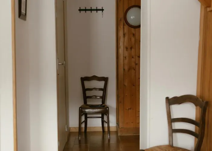 Chataigne - Shared Catered Bed and breakfast